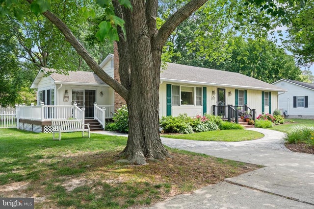 109 Holly Ter, Cambridge