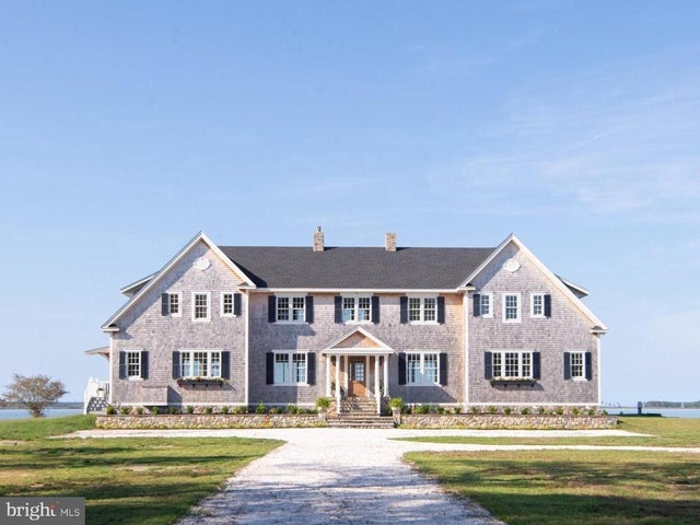 1301 Broadview Dr, Cambridge