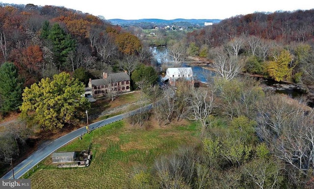 7119 Michaels Mill Rd, Buckeystown