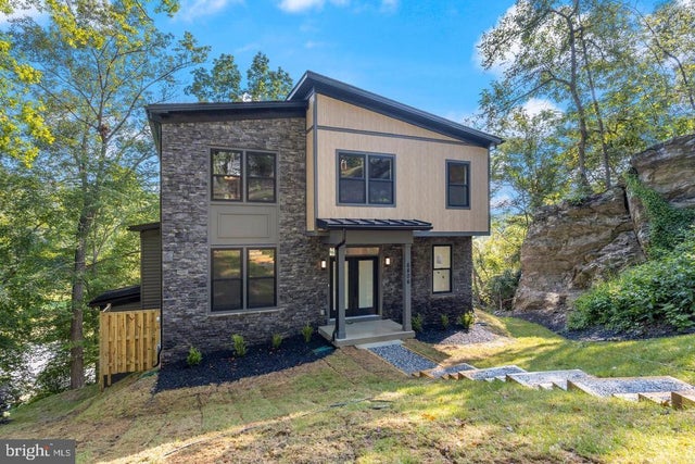 6425 Lakeridge Dr, New Market