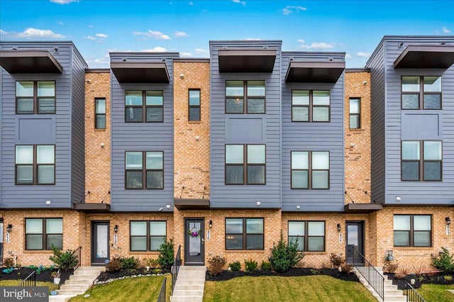 826 Creekway Dr, Frederick