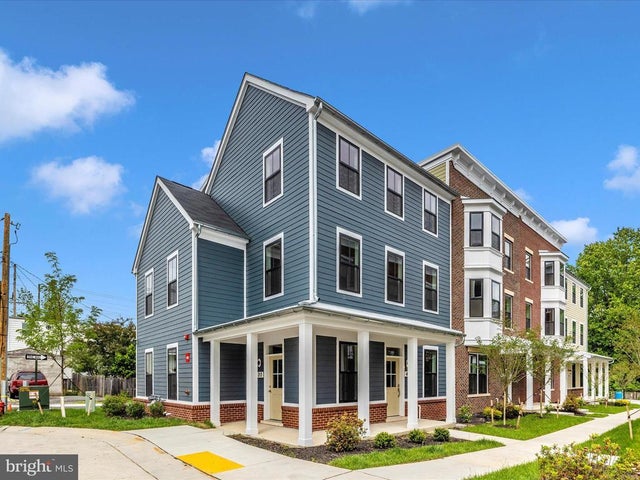 Chapel Aly, Frederick