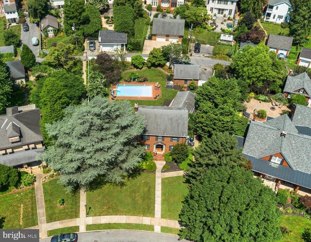 305 College Pl, Frederick