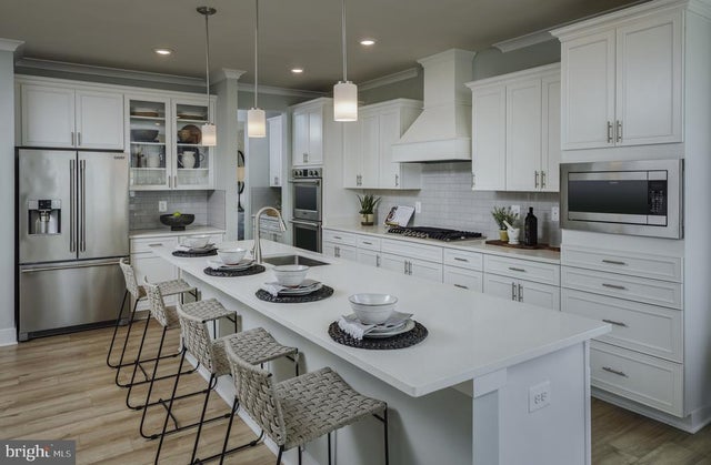 2201 Denali Dr, Frederick