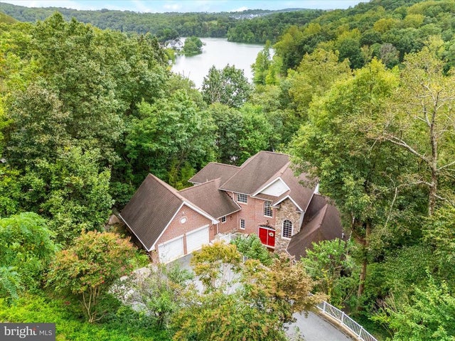 6769 Accipiter Dr, New Market