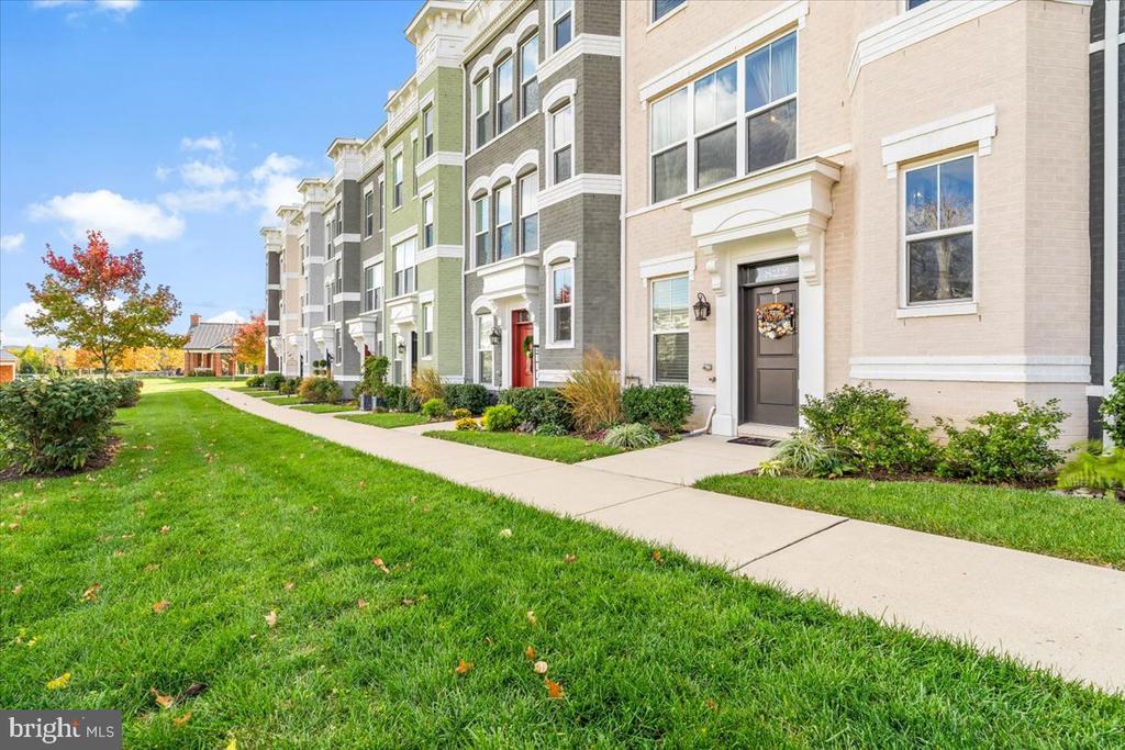 822 Lindley Rd, FREDERICK