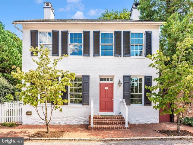 7 Main St W, Burkittsville