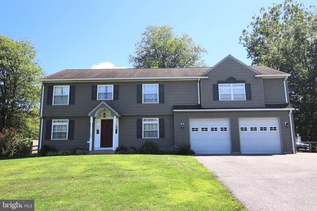 7025 Willow Tree Dr S, Middletown