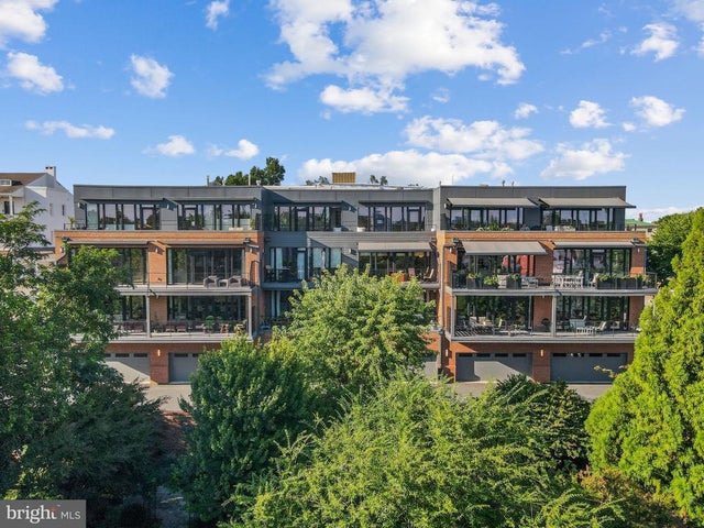 210 Second St E #402, Frederick