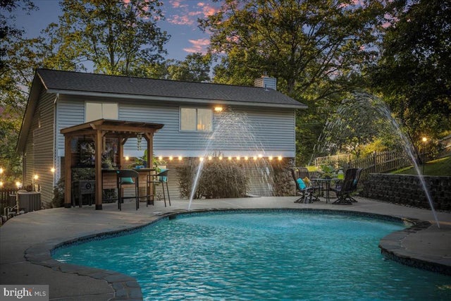 4997 Tall Oaks Dr, Monrovia