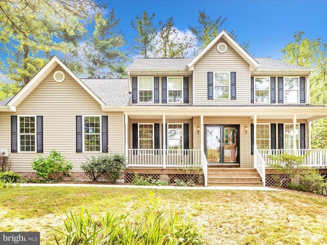 318 Copper Oaks Dr, Woodsboro