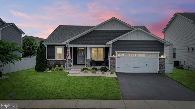 2017 Chamberlain Dr, Frederick