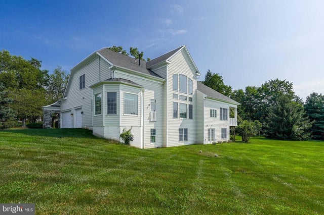 6813 Southridge Way, Middletown