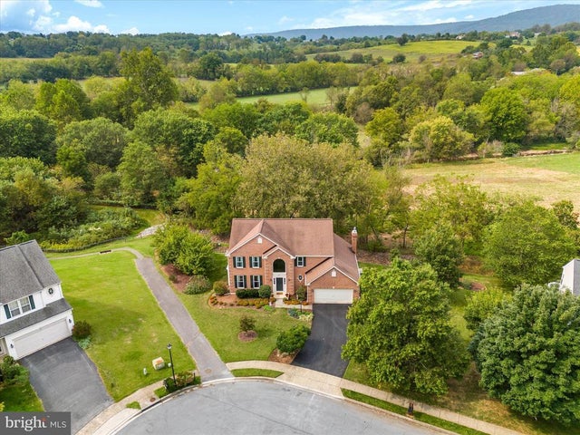 2 Young Branch Dr, Middletown