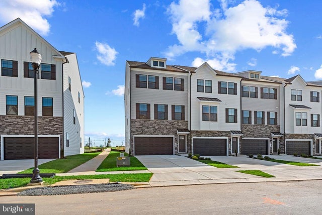 329 Ensemble Way, Frederick