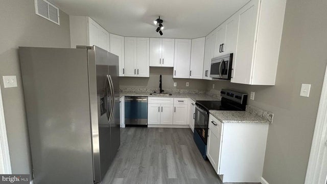 13 Consett Pl #4h, Frederick