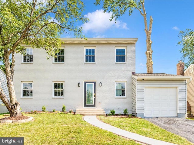 1305 Peachtree Ct, Frederick