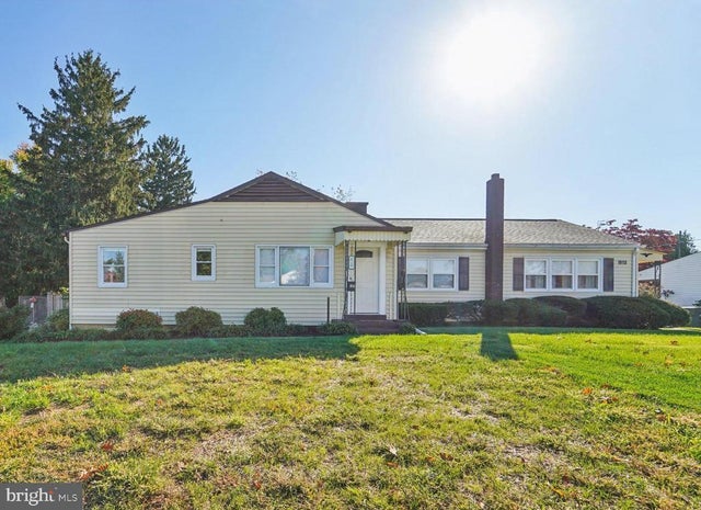 814 Montclaire Ave, Frederick