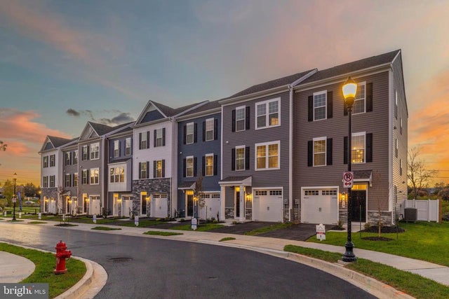 111 Spring Bank Way, Frederick