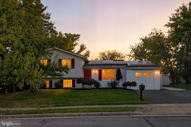 1816 Rocky Glen Dr, Frederick