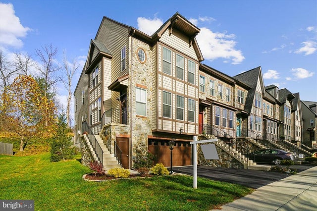 6947 Country Club Ter, New Market