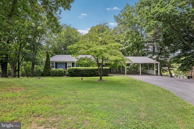 13128 Manor, Mount Airy