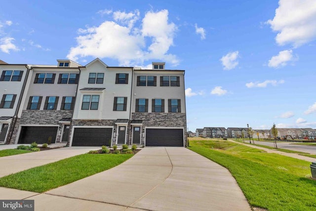 423 Ensemble Way, Frederick