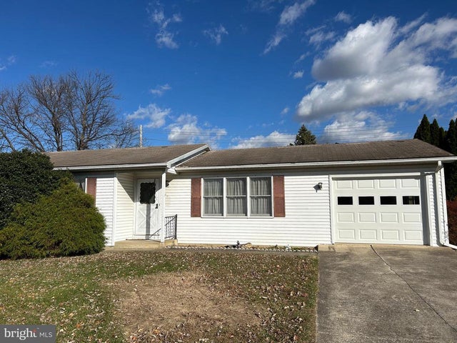 213 Albany Ave W, Walkersville