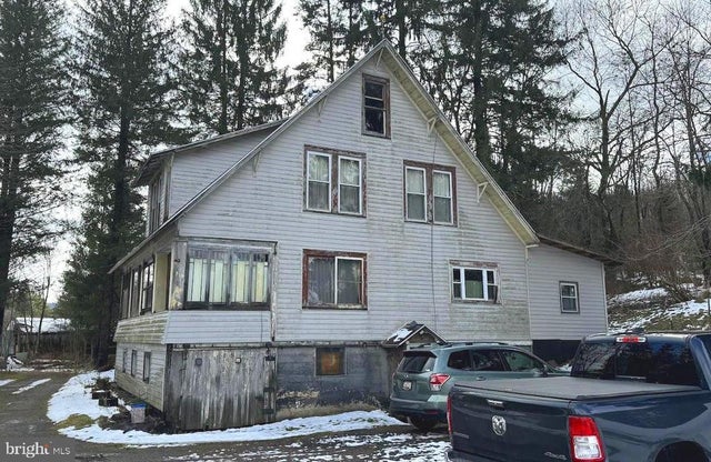 511 Main St, Deer Park