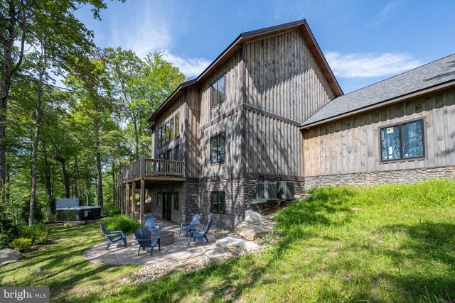 1026 North Camp Rd, Mc Henry