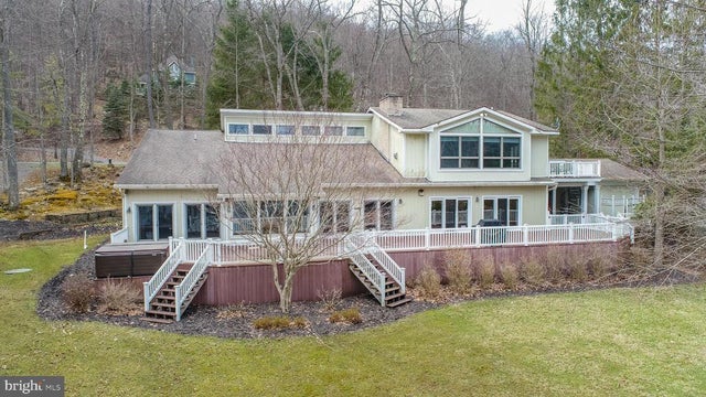 1909 Marsh Hill Rd, Mc Henry