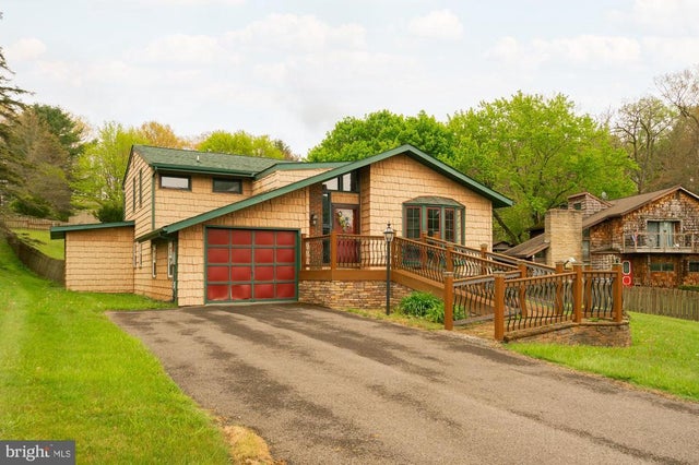 163 Mitchell Dr, Oakland