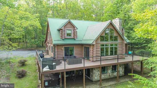 425 Hines Dr, Swanton