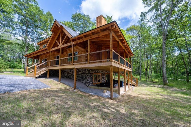 116 Chimney Rock Ln, Mc Henry