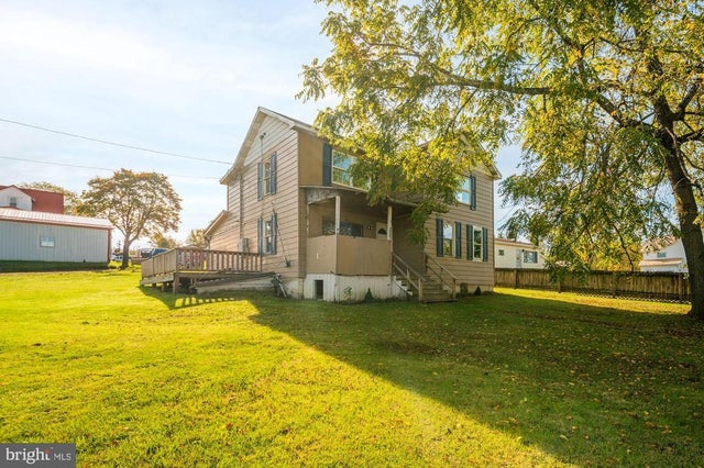 102 Roanoke Ave, Oakland