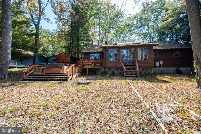 202 Penelacre Ln, Oakland