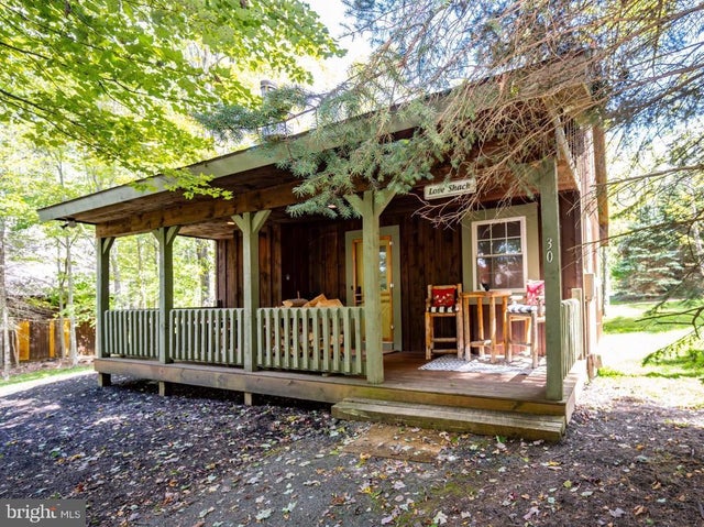 30 Village Dr #3, Oakland