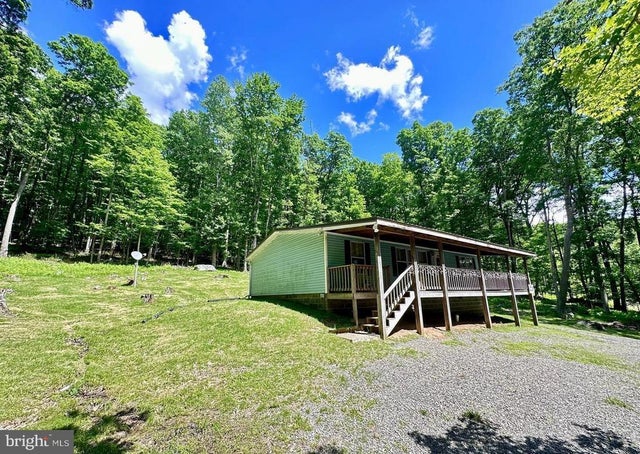 98 Bear Run Rd, Oakland