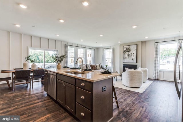 728 Aldora Dr #113, Aberdeen