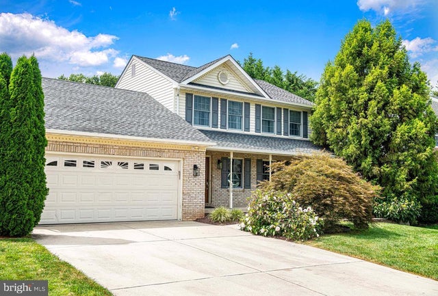 930 Delray Dr, Forest Hill