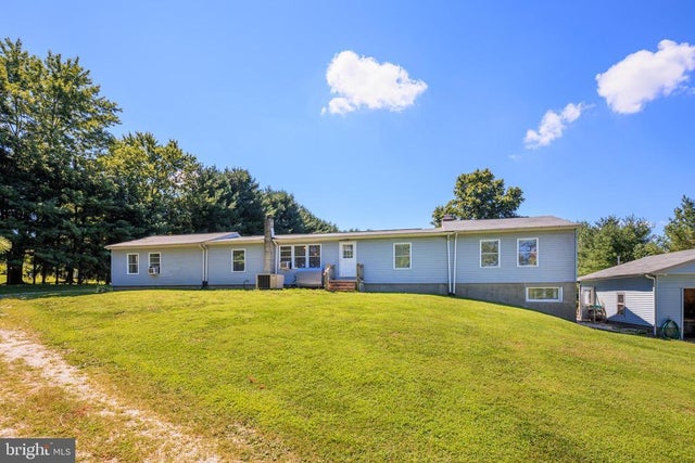 1045 Doyle Rd, Street