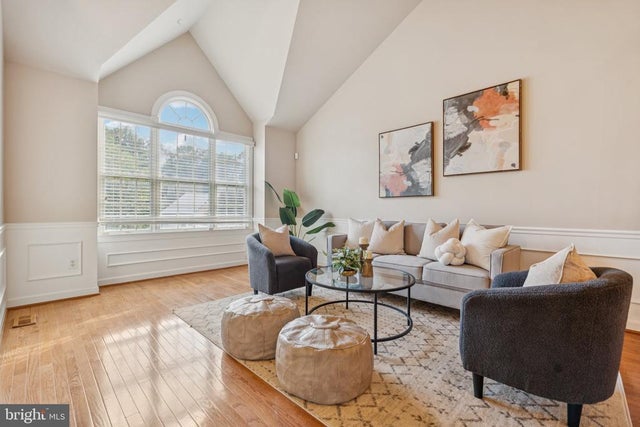 68 Crystal Ct, Bel Air