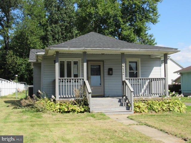 2212 Pine St, Edgewood