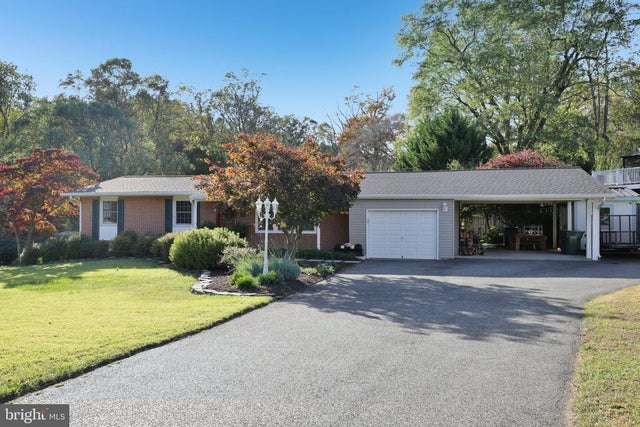 908 Louis Ln, Kingsville