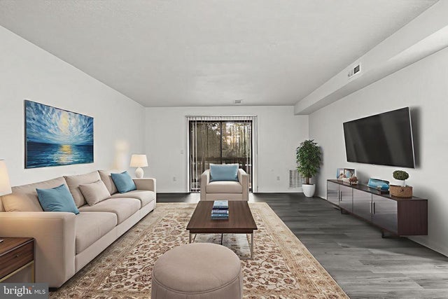 1002 Magnolia Woods Ct #1002-e, Edgewood