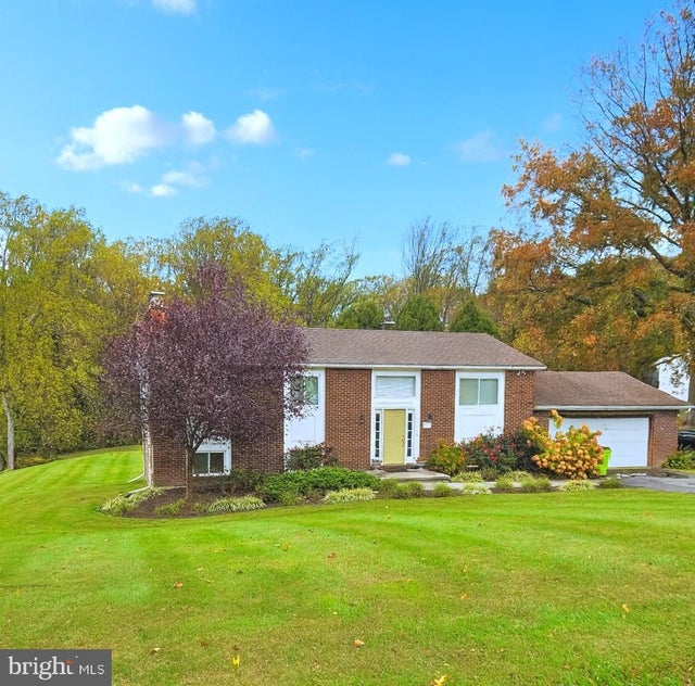 2814 College View Dr, Churchville