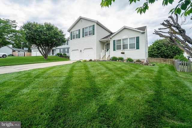 821 Blake Dr, Forest Hill