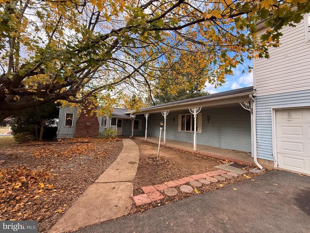 1416 N Tucker Rd, Street