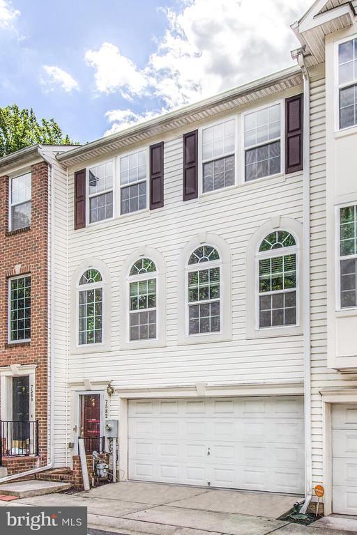 7582 Cherrybark Oak Ln #190, Elkridge