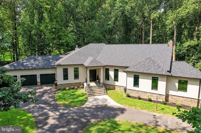 6625 Isle Of Skye Dr, Highland